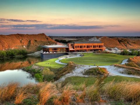 Time to Hit the Links