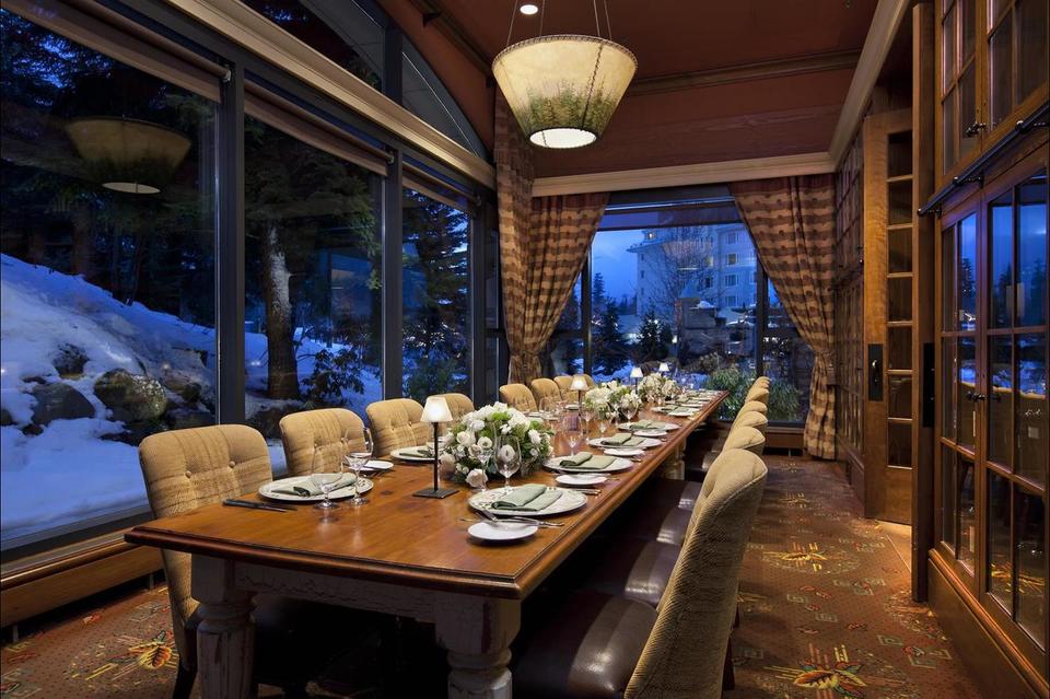 Fairmont Chateau Whistler, photo 4