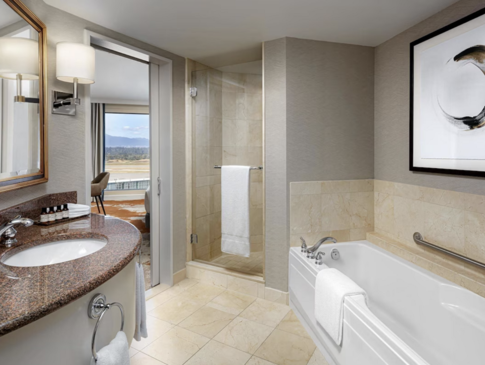 Fairmont Vancouver Airport, photo 3