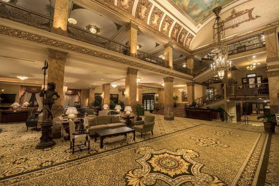 The Pfister Hotel, photo 1