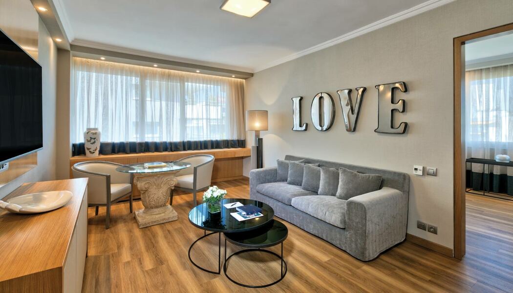Divani Caravel, photo 3