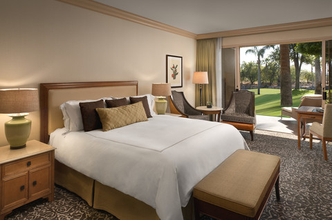 The Phoenician, photo 2