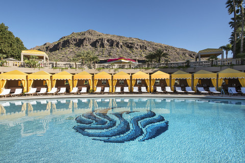 The Phoenician, photo 3