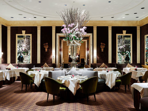 The Carlyle, photo 2