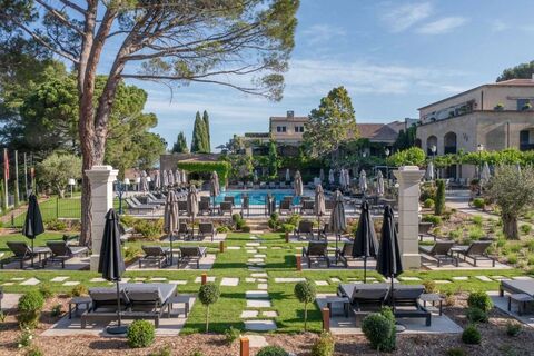 Le Vallon De Valrugues And Spa, photo 2