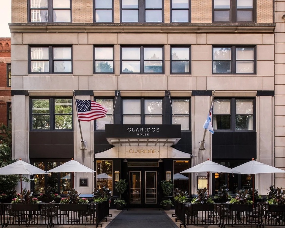 Claridge House, photo 1