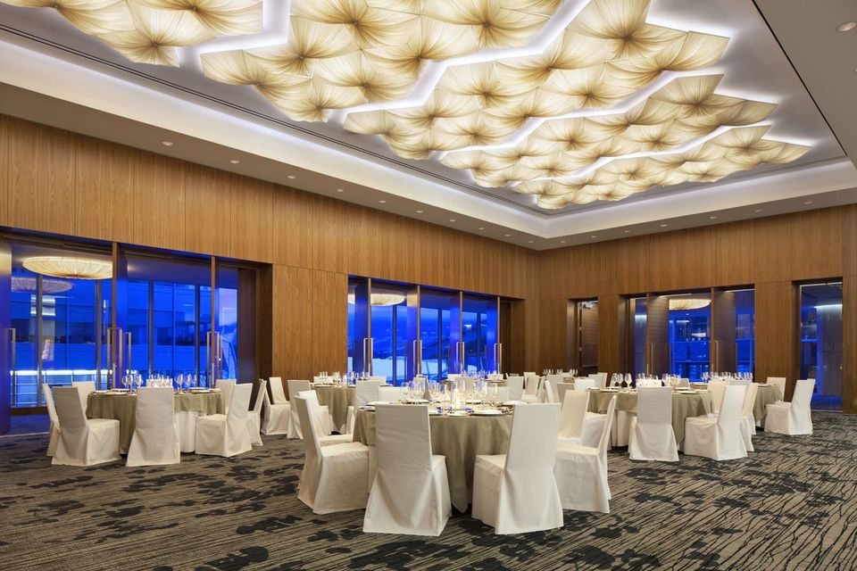 Fairmont Pacific Rim, photo 2