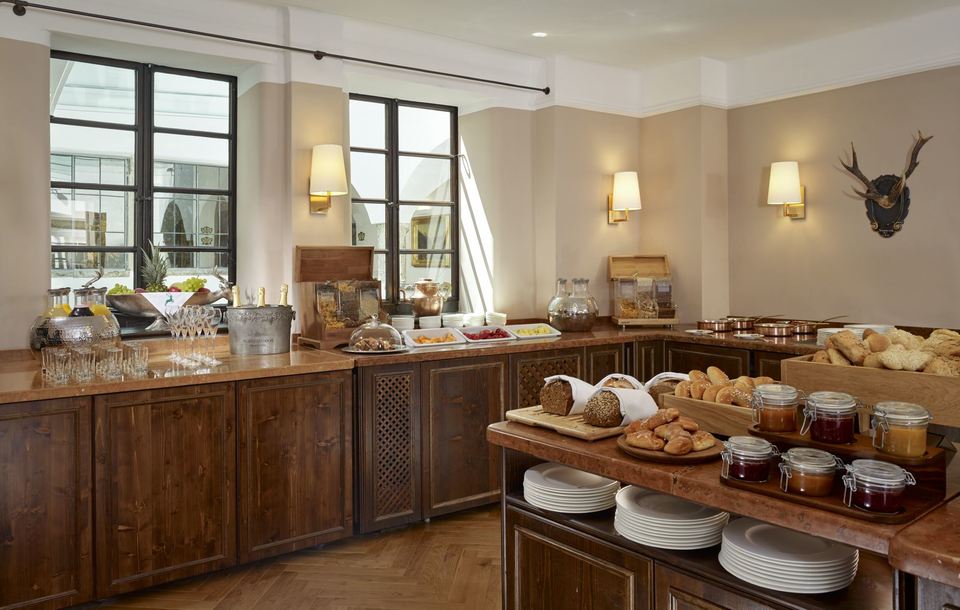 Hotel Goldener Hirsch, photo 6