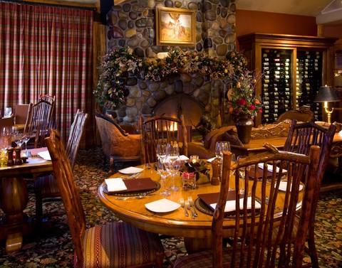 Rusty Parrot Lodge, photo 3