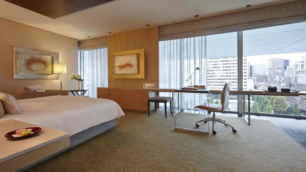 Four Seasons Hotel Tokyo at Marunouchi, photo 3