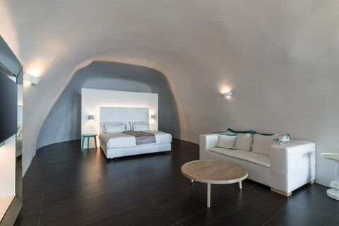 Katikies Chromata Santorini, photo 2