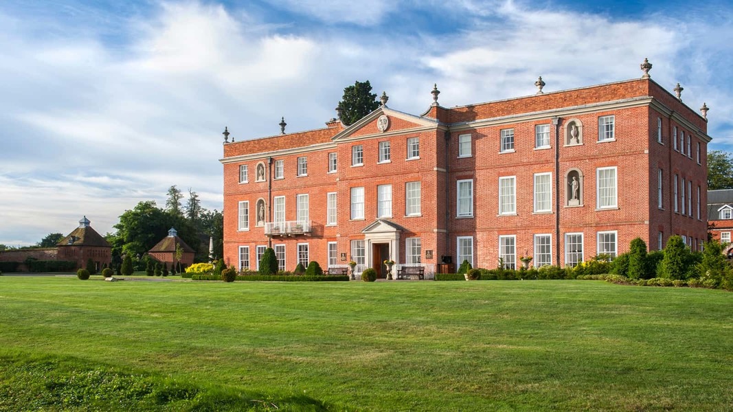 Four Seasons Hampshire, photo 1