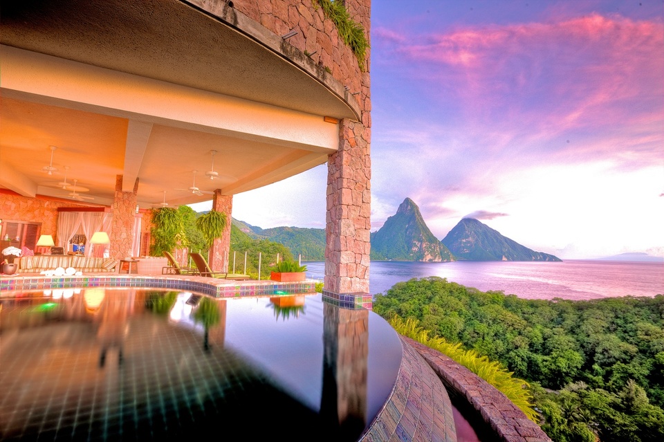 Jade Mountain, photo 1