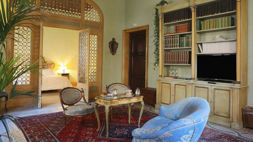Hotel Locarno, photo 8