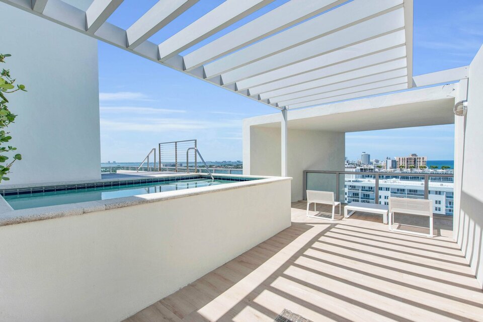 W South Beach, photo 8
