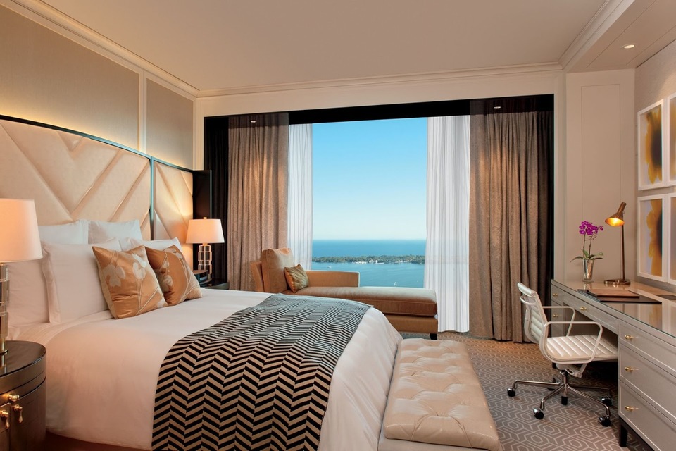 The Ritz-Carlton, Toronto, photo 2