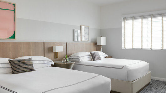 Kimpton Surfcomber Hotel, photo 3