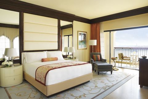 The Ritz-Carlton Abu Dhabi Grand Canal, photo 2