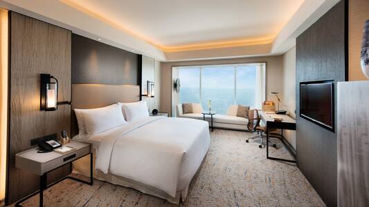 Conrad Manila, photo 2