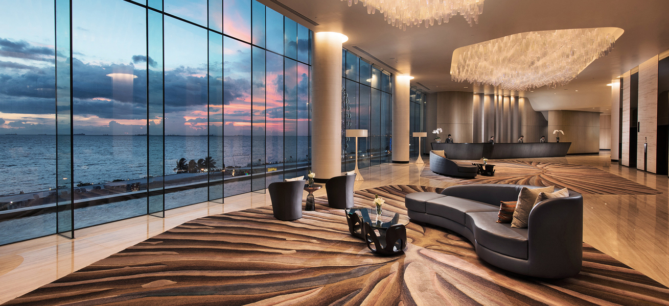 Conrad Manila, photo 1