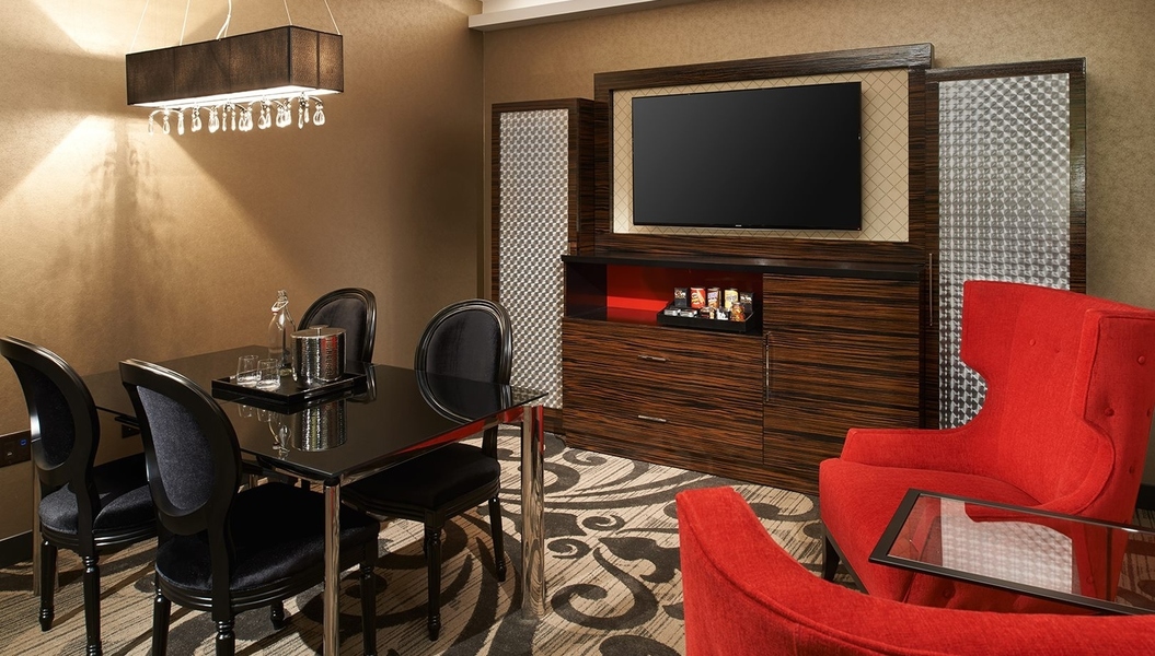 The Metropolitan at the 9, photo 6
