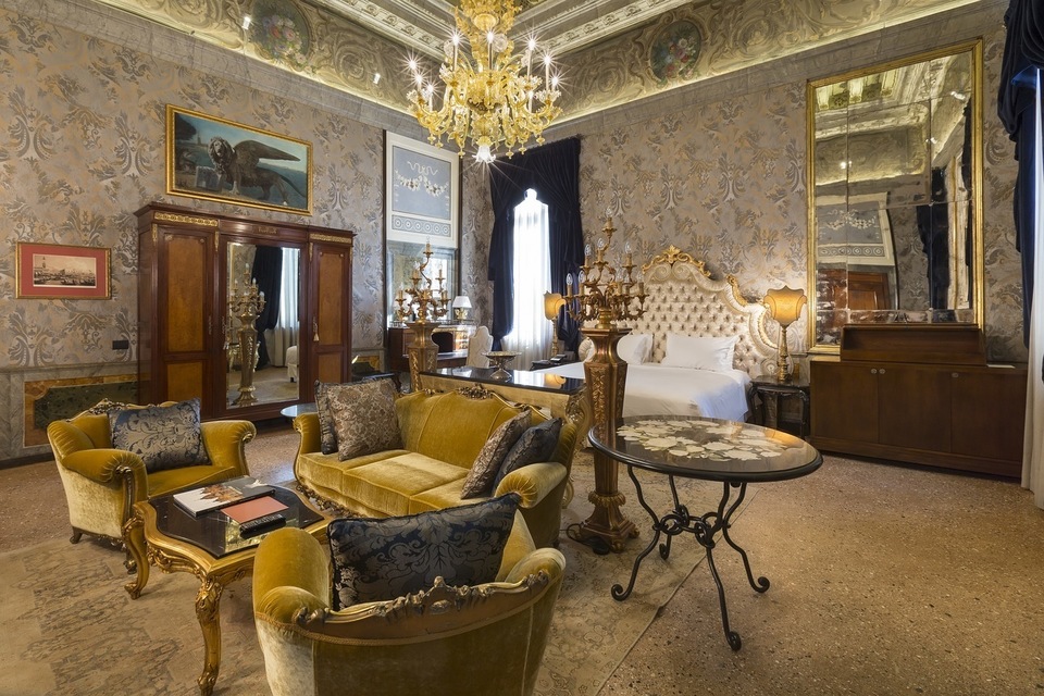 Palazzo Venart, photo 2