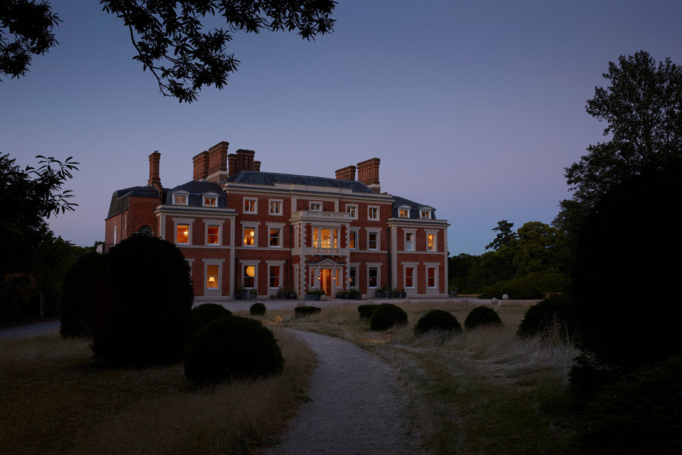 Heckfield Place, photo 1