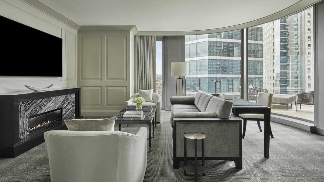 Four Seasons Hotel One Dalton Street, photo 5