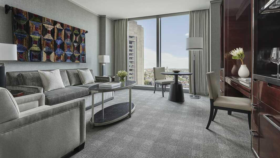 Four Seasons Hotel One Dalton Street, photo 6