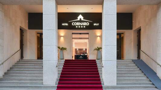 Cornaro Hotel, photo 2