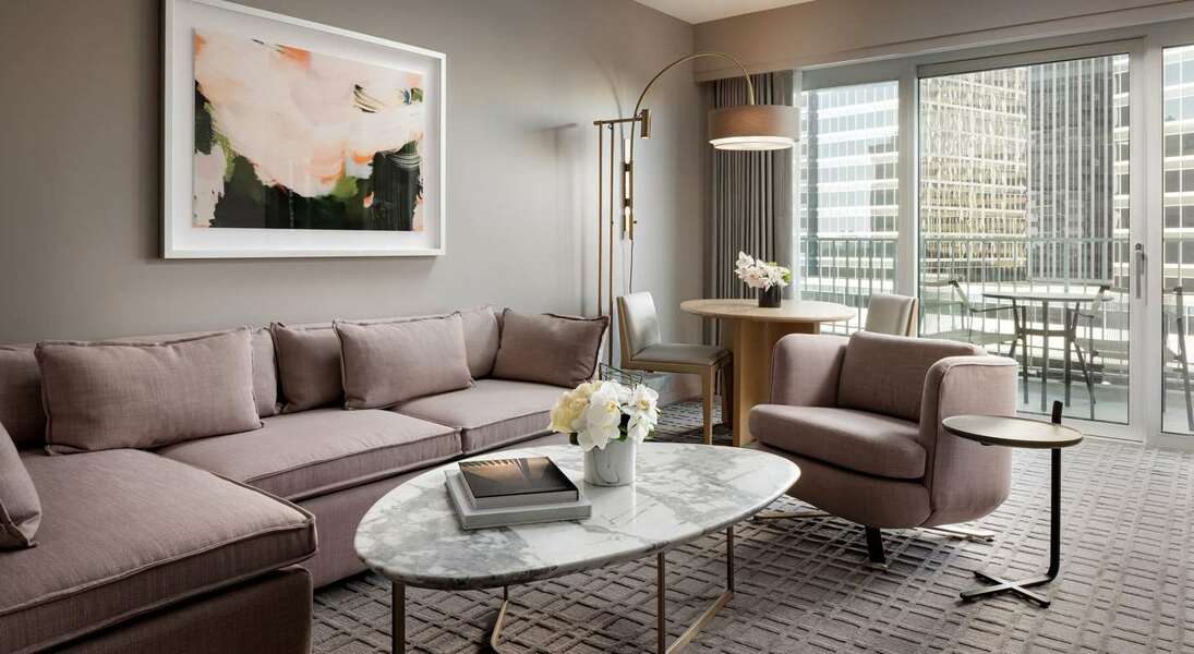 Fairmont Century Plaza, photo 2