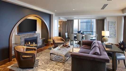 Thompson Dallas, photo 3