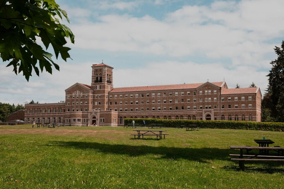 The Lodge at St. Edward State Park, photo 1