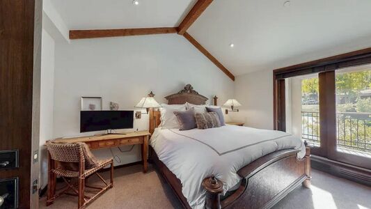 Woodrun Place, photo 5