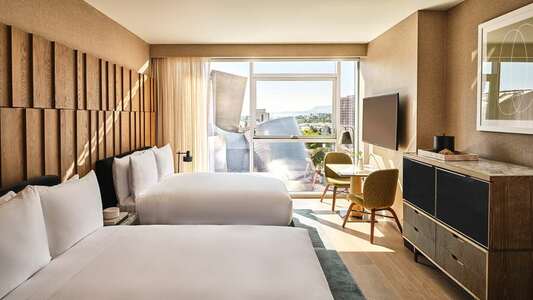 Conrad Los Angeles, photo 3