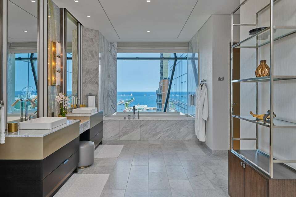The St. Regis Chicago, photo 8