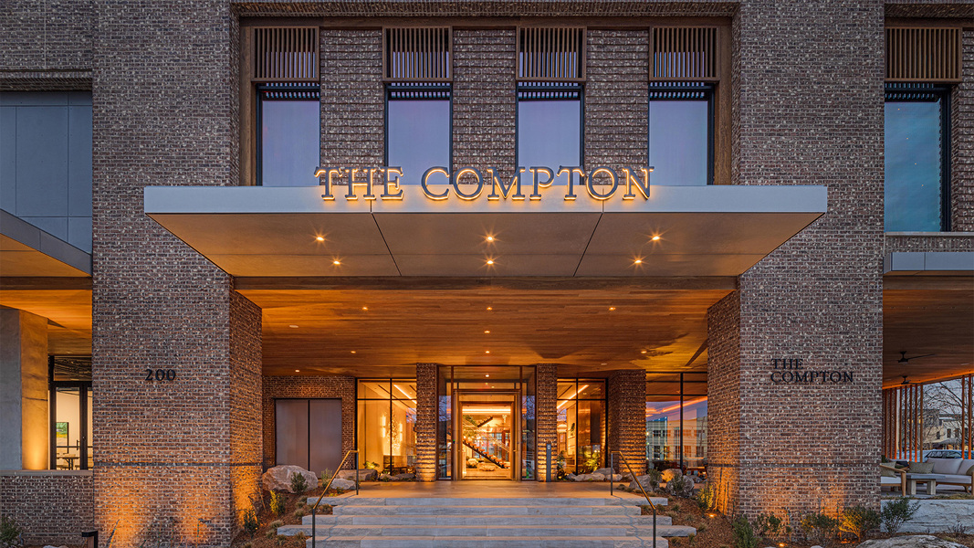 The Compton Bentonville, photo 2